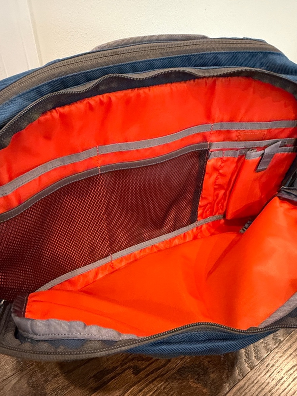 Patagonia Transport Shoulder Bag 26L messenger laptop travel bag - Picture 5 of 11